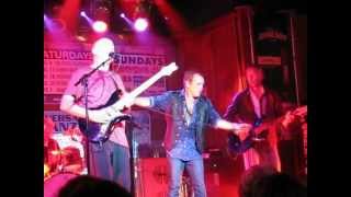 Ravyns - Love or Suicide