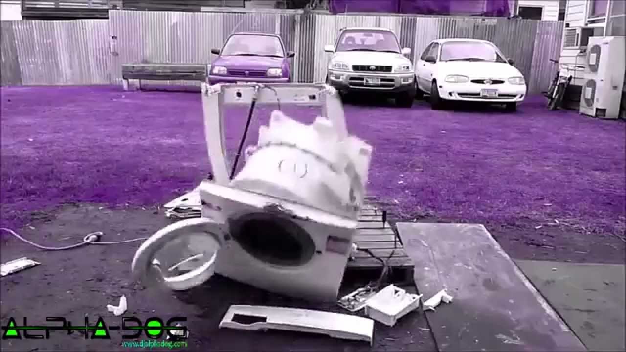 Washing Machine Dancing To Psy-Trance