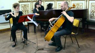 Bohuslav Martinu - Trío para flauta, cello y piano (1944) - III. Allegretto Scherzando