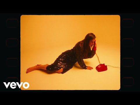 Noëmi Waysfeld - Dis quand reviendras-tu ? (Clip officiel) © Noëmi Waysfeld