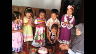 Download lagu SLANK ku di negri orang mp3 Download lagu SLANK ku di negri orang mp3