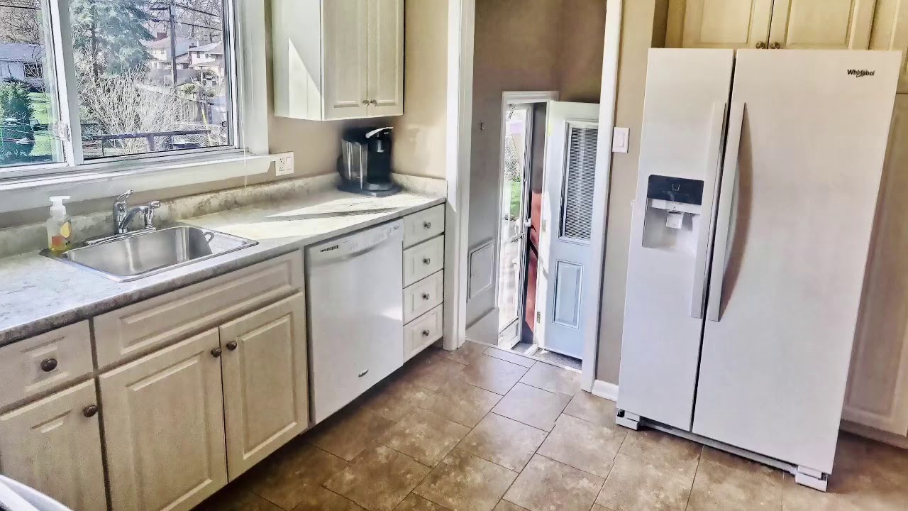 771 Kemsley Dr. Oliver Stephens United Country Real Estate Great West Realty Inc.