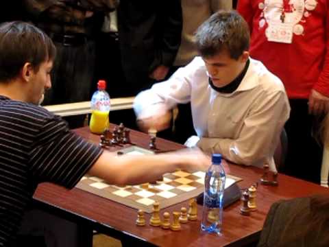 2009-11-21 GM Carlsen - GM Grischuk BLITZ Tal memorial