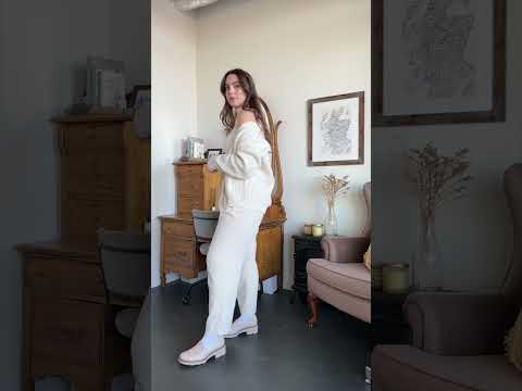 4 reasons to wear monochrome outfits