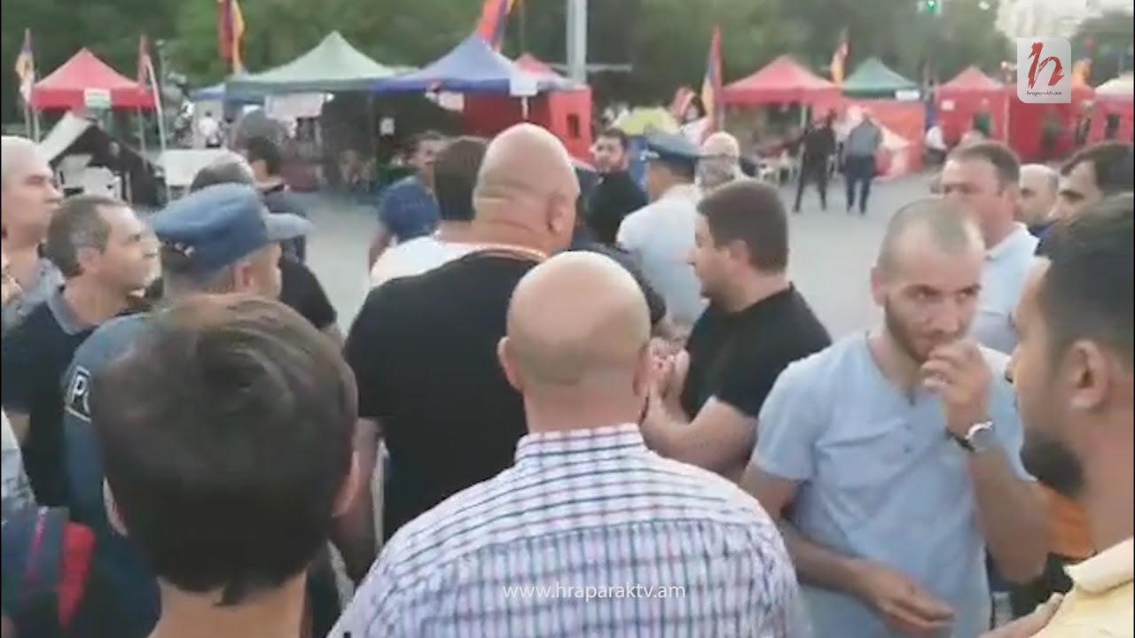 Լեզվակռիվ՝ քաղաքացու և ոստիկանի միջև