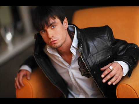 Rassell - Es Vairs Tevi Nemilu