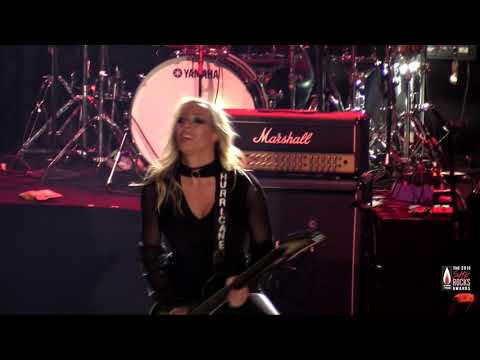 Nita Strauss performs "The Show Must Go On": The 2019 She Rocks Awards