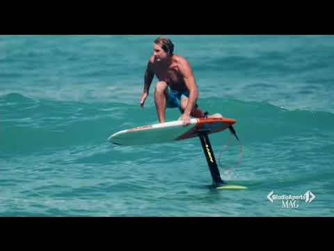 Foil windsurf al Windsurfing Center Stintino scuola windsurf in  Sardegna, per volare sull'acqua !