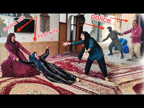 Divorce chaos:ominous return of  second wife to collect dowry and fight between two spouses
