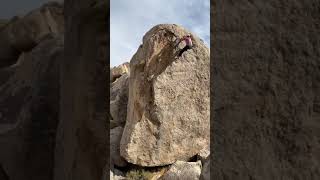 Video thumbnail: Up 40, V3. Joshua Tree