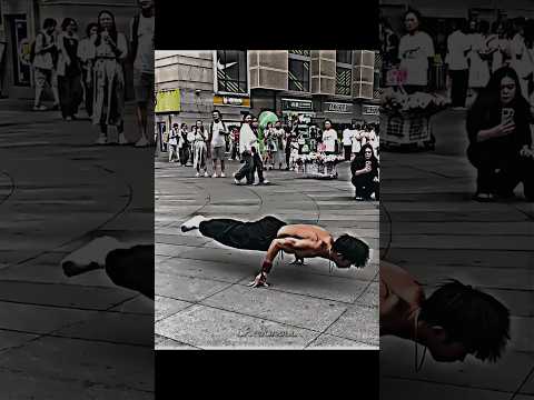 World Champion Calisthenic Showing Crazy Push Ups? 💯🥶 #trending #calesthenic