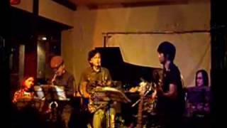 Reza~Giant Steps~Reza (Jaco Pastorius) by MIXED NUTS LIVE @ NEW COMBO