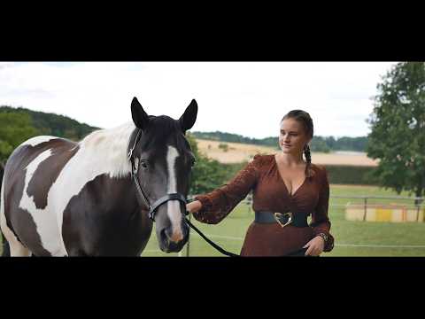 Jiřina Lysáková - Jiřina Lysáková - Holka od koní (OFFICIAL VIDEO, cover 2026)