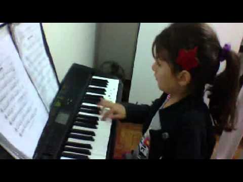 CAROL PORTELA - ASA BRANCA