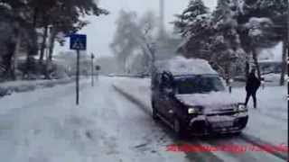 preview picture of video 'Erbaa'da Yoğun Kar Yağışı-11 Aralık 2013'