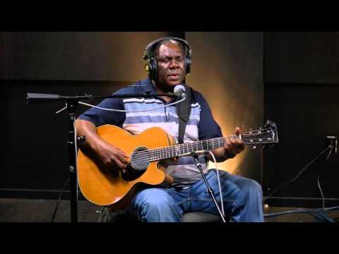 Acoustic Africa featuring Vusi Mahlasela - Ubuhle Bomhlaba (Live on KEXP)
