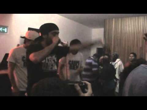 Boss (Mentis Afro) | Carpe Diem | KBA (Tchapo e Loreta) - Gangstas Afri Familia ao vivo