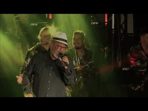 Cuerpo De Guitarra - Diego Galé Ft. Gabino Pampini - Entre Panas (En Vivo Panamá)