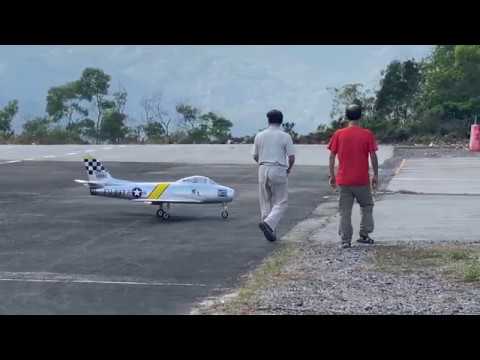 Big scale F86 Sabre Maiden!