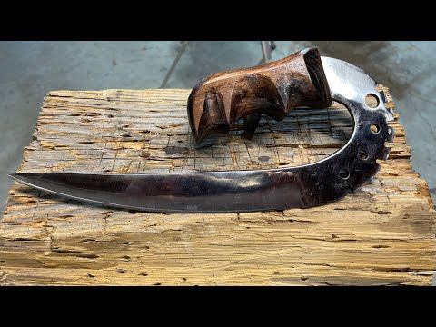 Forging Riddick’s Ulak blade from rusty leaf spring 🔥⚒🔥