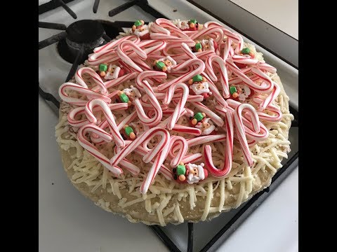 Le pizze più strane del mondo: cavallette e pitone