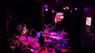 The Reign of Kindo - Romancing a Stranger (live)