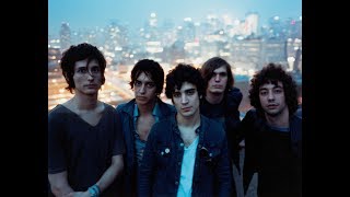 The Strokes - Between Love &amp; Hate (Subtitulada Esp - Lyrics)