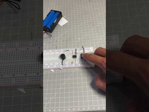 Percobaan Alarm Laser