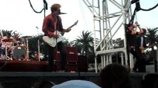 Plain White T&#39;s - Tearin&#39; Us Apart (Live)