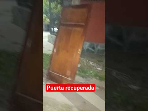 Policía de Salta DIMEP-TARTAGAL Atravesó del llamado al 911 se logró recuperar una puerta.