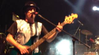 CHANCHO EN PIEDRA - &quot;Comiendo Bananas&quot; (Caupolican, 02-08-2014)