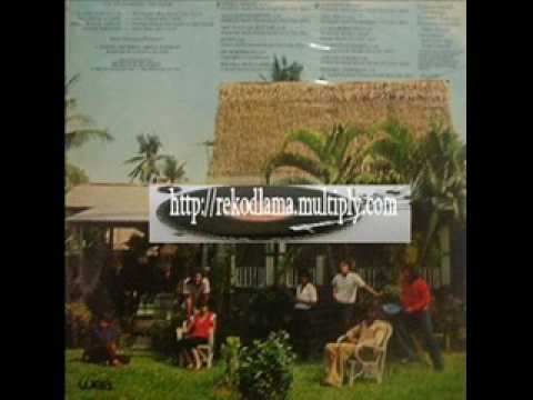 download lagu mp3 mp4 Tiada Cinta Lagi, download lagu Tiada Cinta Lagi gratis, unduh video klip Tiada Cinta Lagi