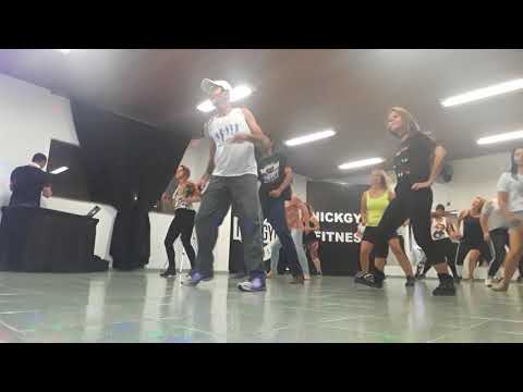 Aula de flashback - Passinho Paradinha -  prof. Gerson Fornaciari