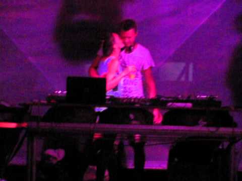 27.07.12 DJ Dissident - ПитерскоеСчастье - live @ SummerSound (video2)