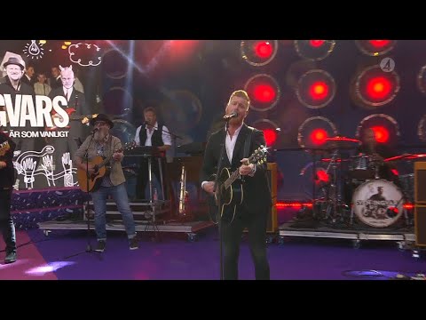 Sven-Ingvars river igång finalkvällen med ett medley av sina största hits - Sommarkrysset (TV4)