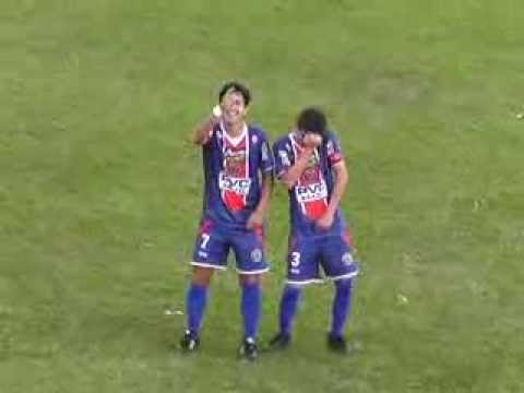 GOL DE LÉO EM RÍTIMO DE ARROCHA - JR TEAM 1X2 CORITIBA - SUB-18