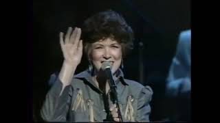 Faded Love – Merle Haggard and Bonnie Owens with snippets Grand Ole Opry style