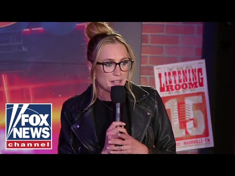Kat Timpf: Net worth, salary, height, husband, education, surgery - Tuko.co.ke