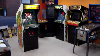 Original 1980 Atari Centipede Arcade Cabinet! The Most Beautiful Artwork Of All Time????