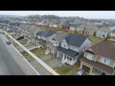 Kate Broddick #agentkate - 71 Bisset Avenue