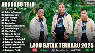 Download lagu Arghado Trio - Kumpulan Lagu Batak Terbaru 2025 - TOP VIRAL Album Batak Enak Di Dengar Saat Santai mp3