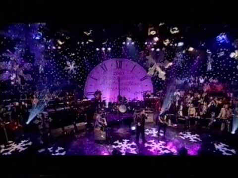 Dave Swift on Bass with Jools Holland backing Tom Jones & Jeff Beck "Be-Bop-A-Lula"