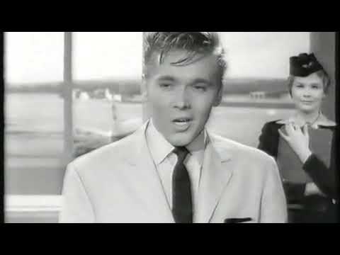 Play It Cool video thumbnail