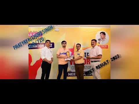 NEET TOPPER Pratyay Kishore Singh 680/720