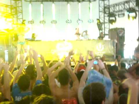 Lange vs Andy Moor vs Tiësto - Stadium Four vs Lethal Industry (Gareth Emery Mashup) @ UMF 2010