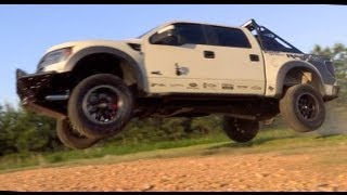 preview picture of video 'Jumping a custom Ford Raptor'