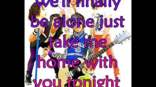 Cash Cash - Breakout lyric