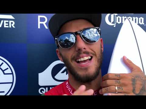 P.oT. - Filipe Toledo escala o Time.