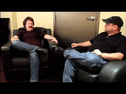 A Conversation With Tom Johnston of The Doobie Brothers