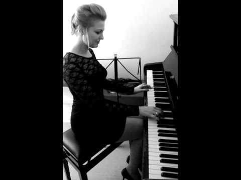 Janina Klimiuk - stay (rihanna cover)